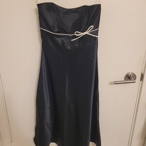 Y2K Black Strapless Dress with White Bow